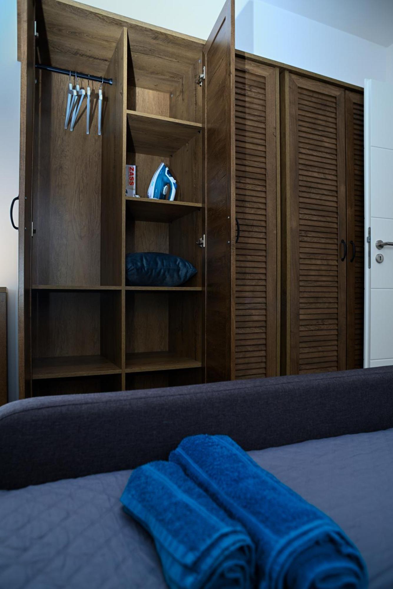 Mirvana Apartments Metheor Executive Suite Timisoara Exterior photo